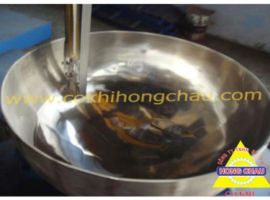 The process of polishing tank head