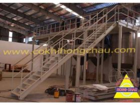 Working platforms and stirrers installed on the floor